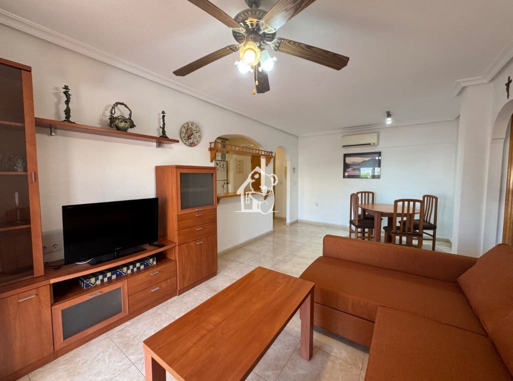 1 slaapkamer Appartement te huur in Orihuela Costa met zwembad - € 700 (Ref: 9950903)