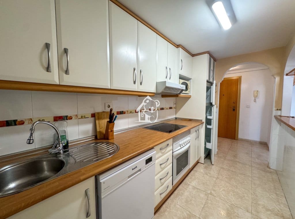 1 slaapkamer Appartement te huur in Orihuela Costa met zwembad - € 700 (Ref: 9950903)