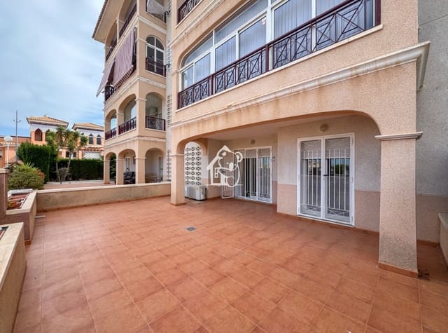 1 slaapkamer Appartement te huur in Playa Flamenca, Orihuela met zwembad - € 700 (Ref: 9950903)
