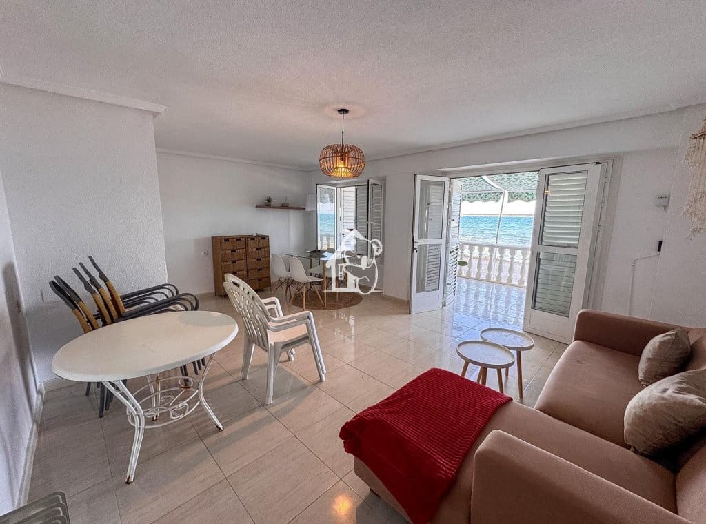 3 bedroom Beach Apartment for rent in Torrevieja - € 1,700 (Ref: 9953584)