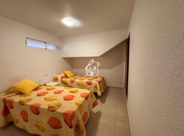 3 bedroom Beach Apartment for rent in Playa de los Náufragos, Torrevieja - € 1,697 (Ref: 9953584)