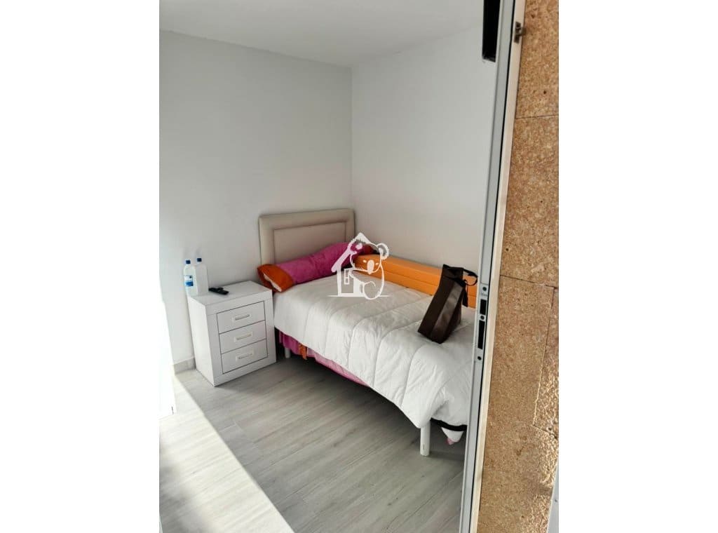 5 soveværelse Byhus til leje i Torre de la Horadada med garage - € 2.500 (Ref: 9956673)