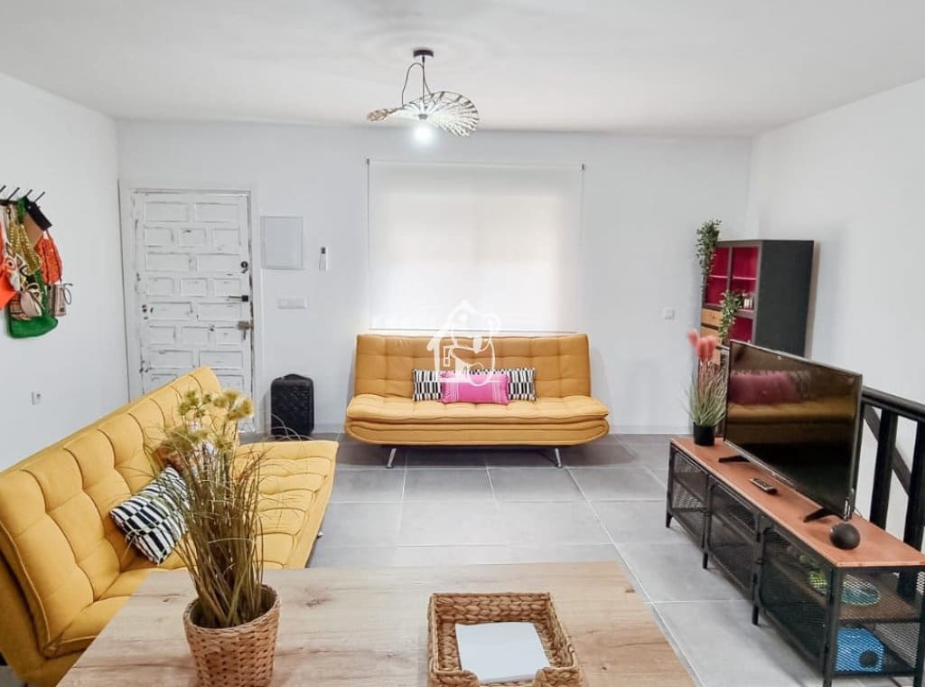 4 quarto Moradia para arrendar em La Mata - 1 600 € (Ref: 9956674)