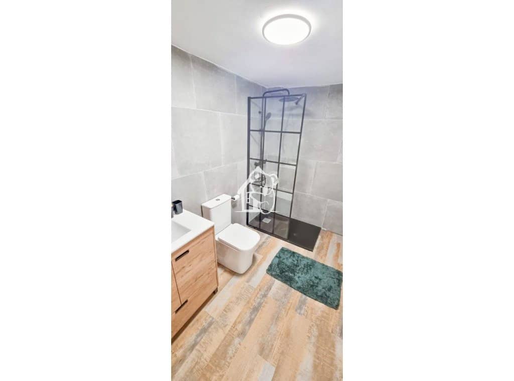 4 quarto Moradia para arrendar em La Mata - 1 600 € (Ref: 9956674)