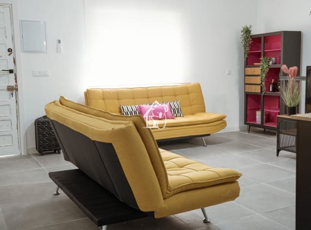 4 quarto Moradia para arrendar em Los Europeos, Torrevieja - 1 600 € (Ref: 9956674)