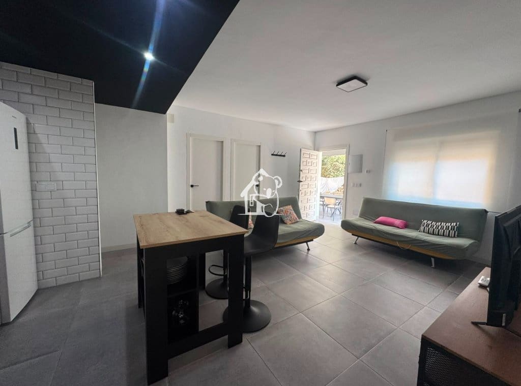 4 bedroom Villa for rent in La Mata - € 1,600 (Ref: 9956674)