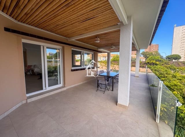 10 makuuhuone Huvila vuokrattavana paikassa Dehesa de Campoamor, Orihuela mukana uima-altaan 
autotalli - 3 500 € (Ref: 9958933)
