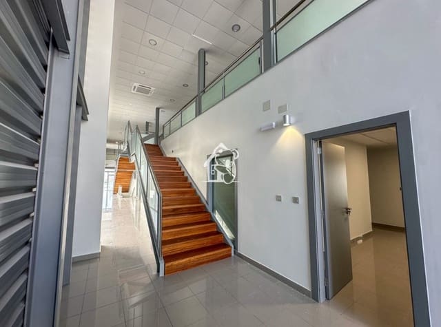 1 sypialnia Komercyjne do wynajęcia w Almoradí z garażem - 1 850 € (Ref: 9958934)