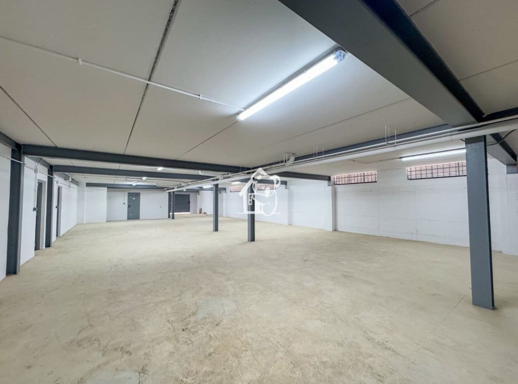 1 makuuhuone Kaupallinen vuokrattavana paikassa Almoradi mukana 
autotalli - 1 850 € (Ref: 9958934)