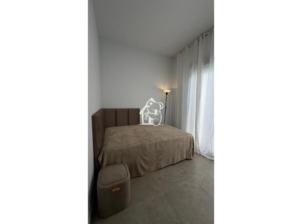 2 sypialnia Apartament do wynajęcia w Torrevieja z basenem - 1 300 € (Ref: 9965973)