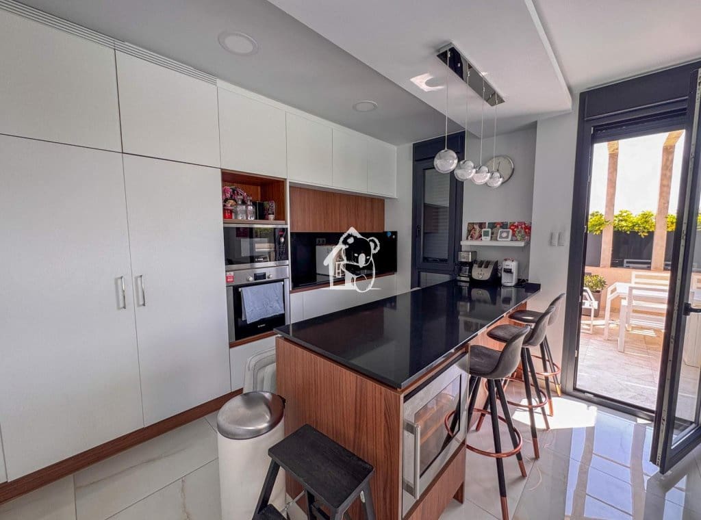 4 slaapkamer Villa te huur in Orihuela Costa met zwembad - € 3.000 (Ref: 9981701)