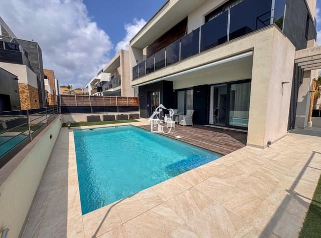 4 slaapkamer Villa te huur in Lomas de Cabo Roig - Los Dolses, Orihuela met zwembad - € 3.000 (Ref: 9981701)