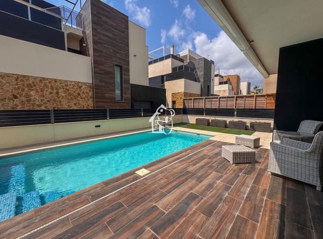 4 slaapkamer Villa te huur in Lomas de Cabo Roig - Los Dolses, Orihuela met zwembad - € 3.000 (Ref: 9981701)