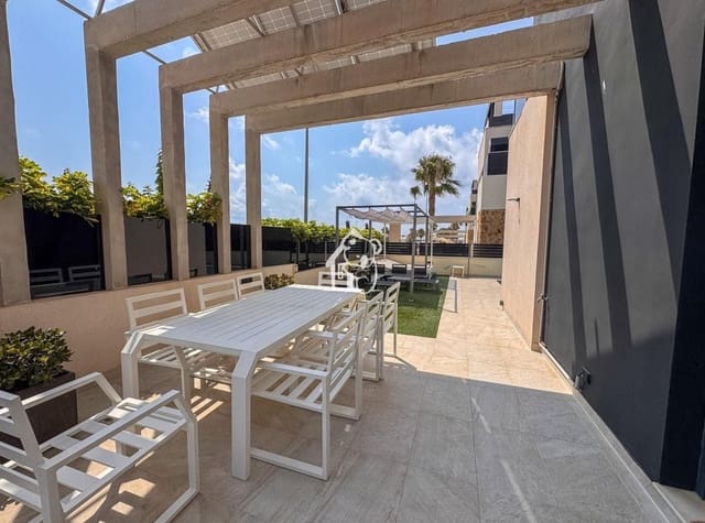4 slaapkamer Villa te huur in Lomas de Cabo Roig - Los Dolses, Orihuela met zwembad - € 3.000 (Ref: 9981701)