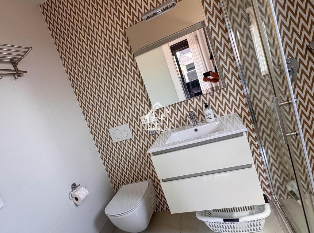 4 slaapkamer Villa te huur in Orihuela Costa met zwembad - € 3.000 (Ref: 9981701)