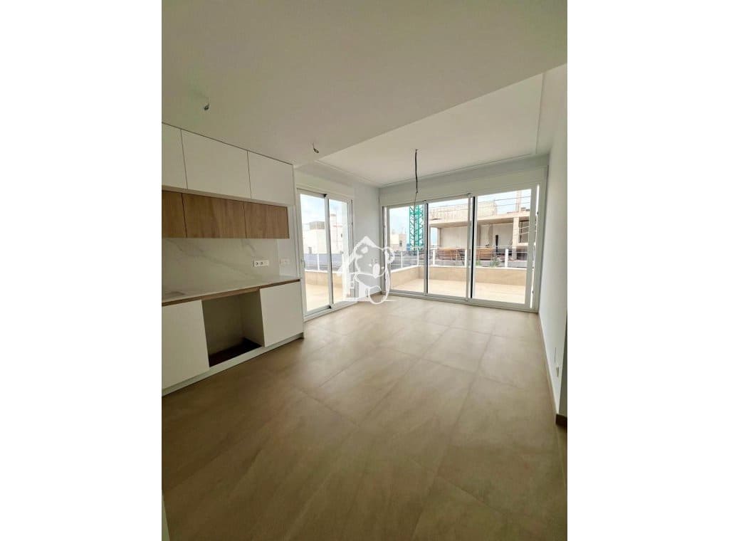 Ático de 2 habitaciones en Torrevieja en venta con piscina - 459.000 € (Ref: 9981702)
