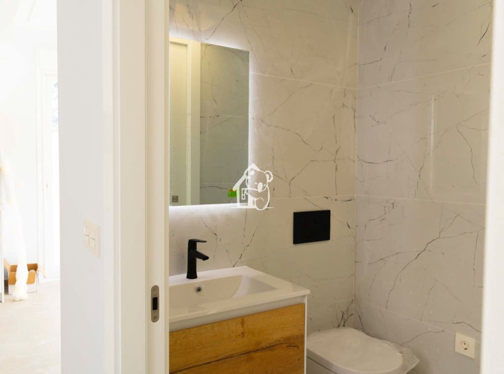 Ático de 2 habitaciones en Torrevieja en venta con piscina - 459.000 € (Ref: 9981702)