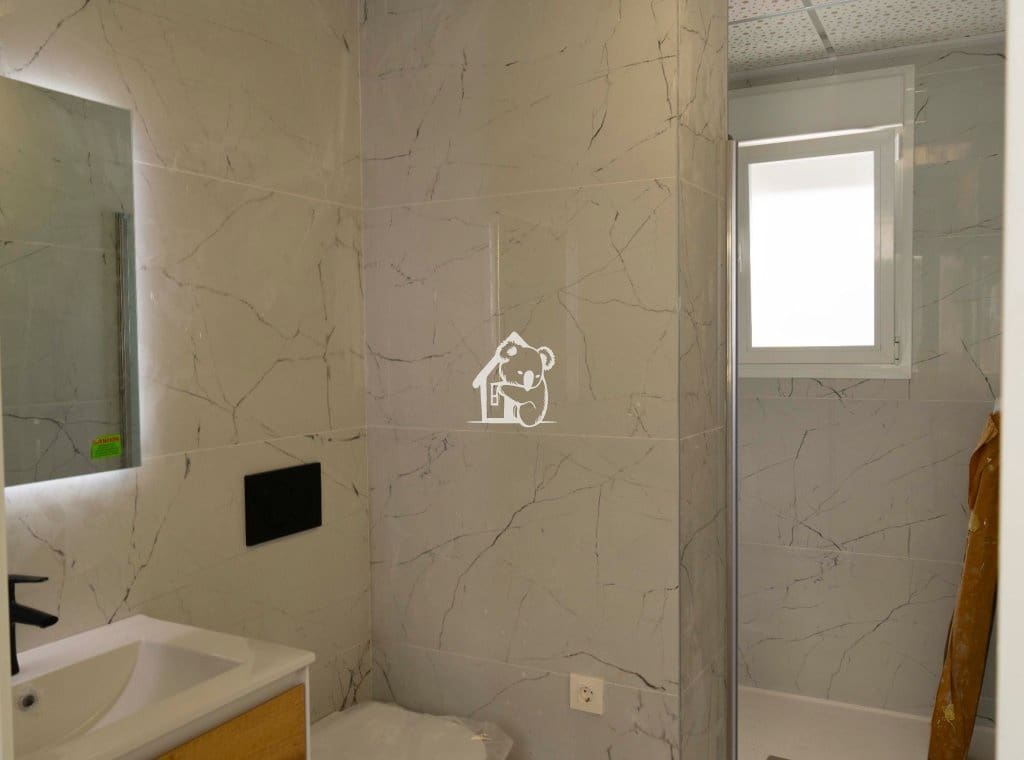 Ático de 2 habitaciones en Torrevieja en venta con piscina - 459.000 € (Ref: 9981702)