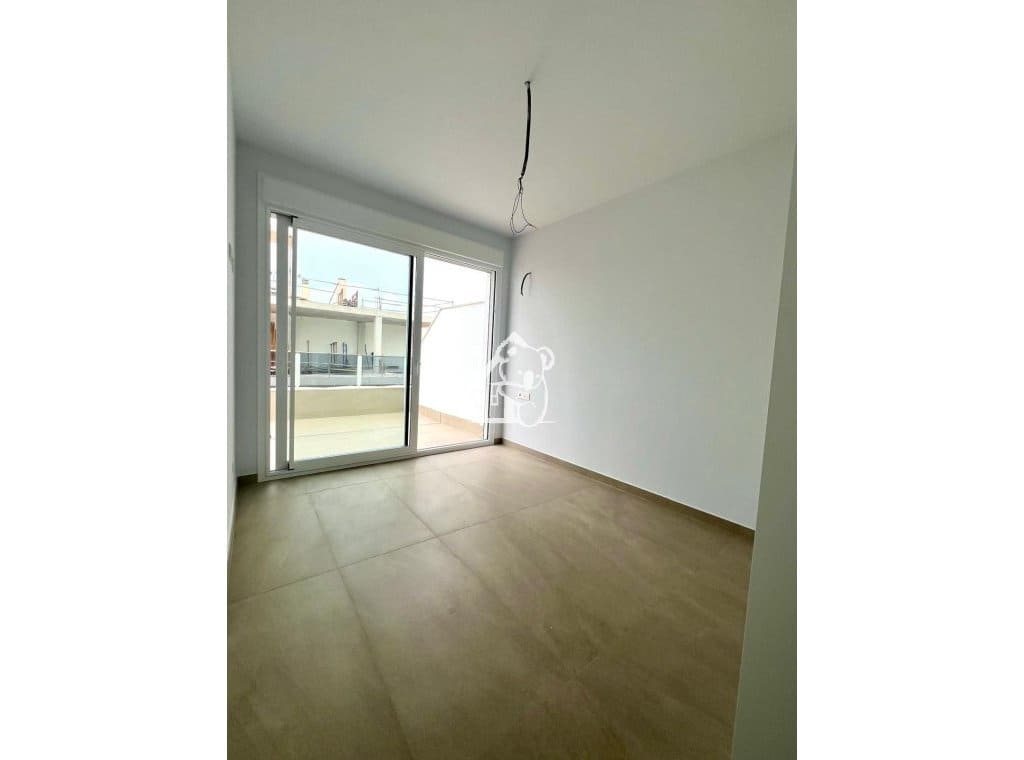 Ático de 2 habitaciones en Torrevieja en venta con piscina - 459.000 € (Ref: 9981702)