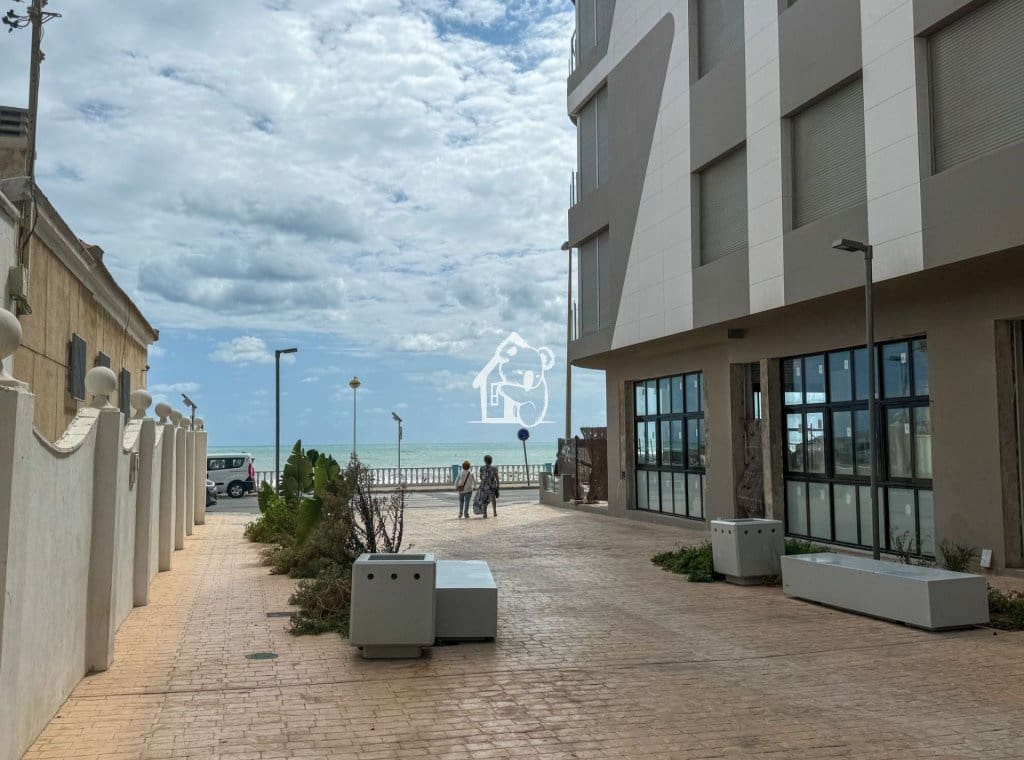 Ático de 2 habitaciones en Torrevieja en venta con piscina - 459.000 € (Ref: 9981702)