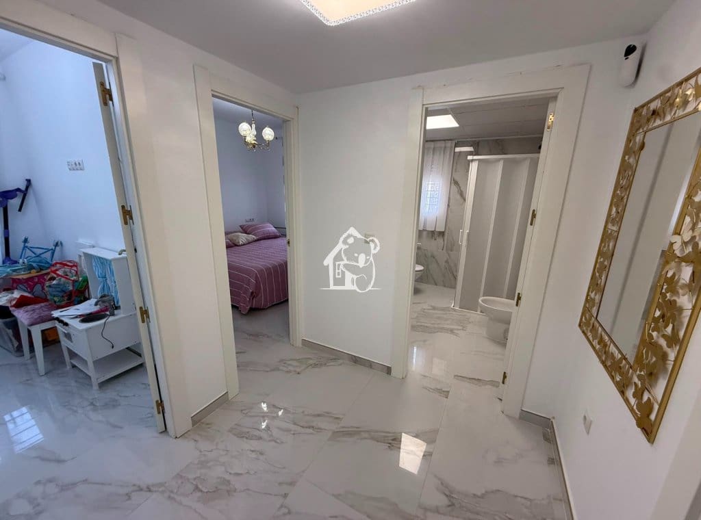5 chambre Maison de Ville à vendre à Torre de la Horadada avec garage - 590 000 € (Ref: 9984132)