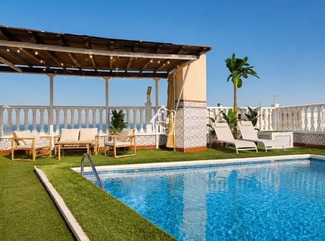 5 soveværelse Penthouse til salg i Gaspar Perelló, Torrevieja med swimmingpool - € 650.000 (Ref: 9990067)