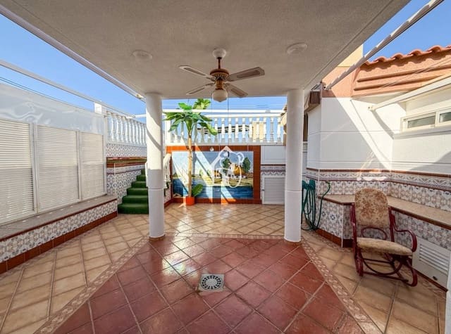 5 soveværelse Penthouse til salg i Gaspar Perelló, Torrevieja med swimmingpool - € 650.000 (Ref: 9990067)