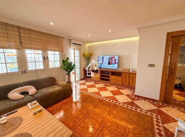 5 soveværelse Penthouse til salg i Gaspar Perelló, Torrevieja med swimmingpool - € 650.000 (Ref: 9990067)