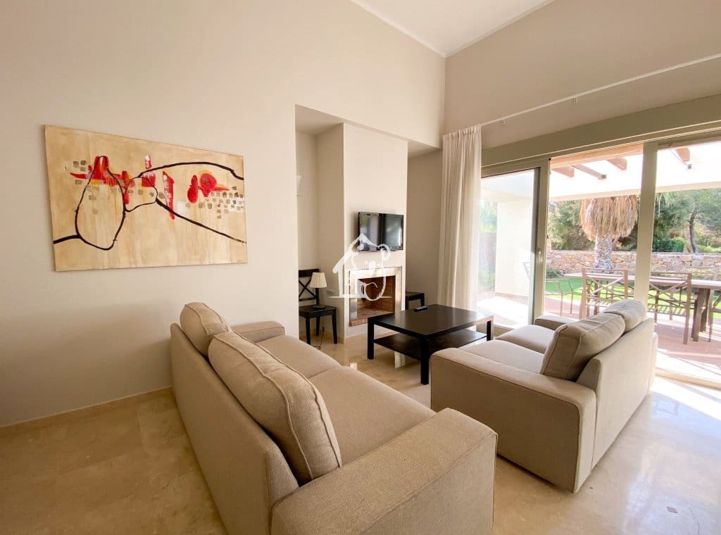 3 soverom Villa til leie i San Miguel de Salinas med svømmebasseng - € 2 300 (Ref: 9993684)