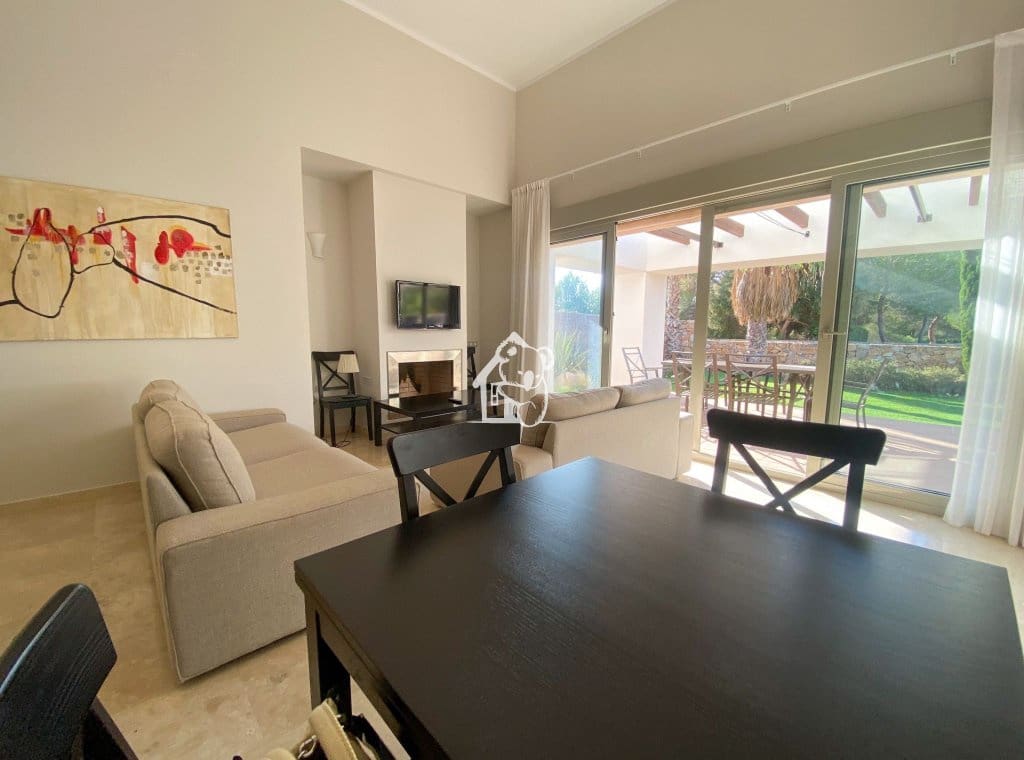 3 soverom Villa til leie i San Miguel de Salinas med svømmebasseng - € 2 300 (Ref: 9993684)
