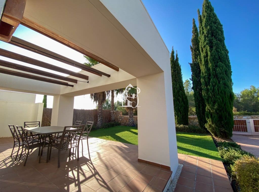 3 soverom Villa til leie i San Miguel de Salinas med svømmebasseng - € 2 300 (Ref: 9993684)