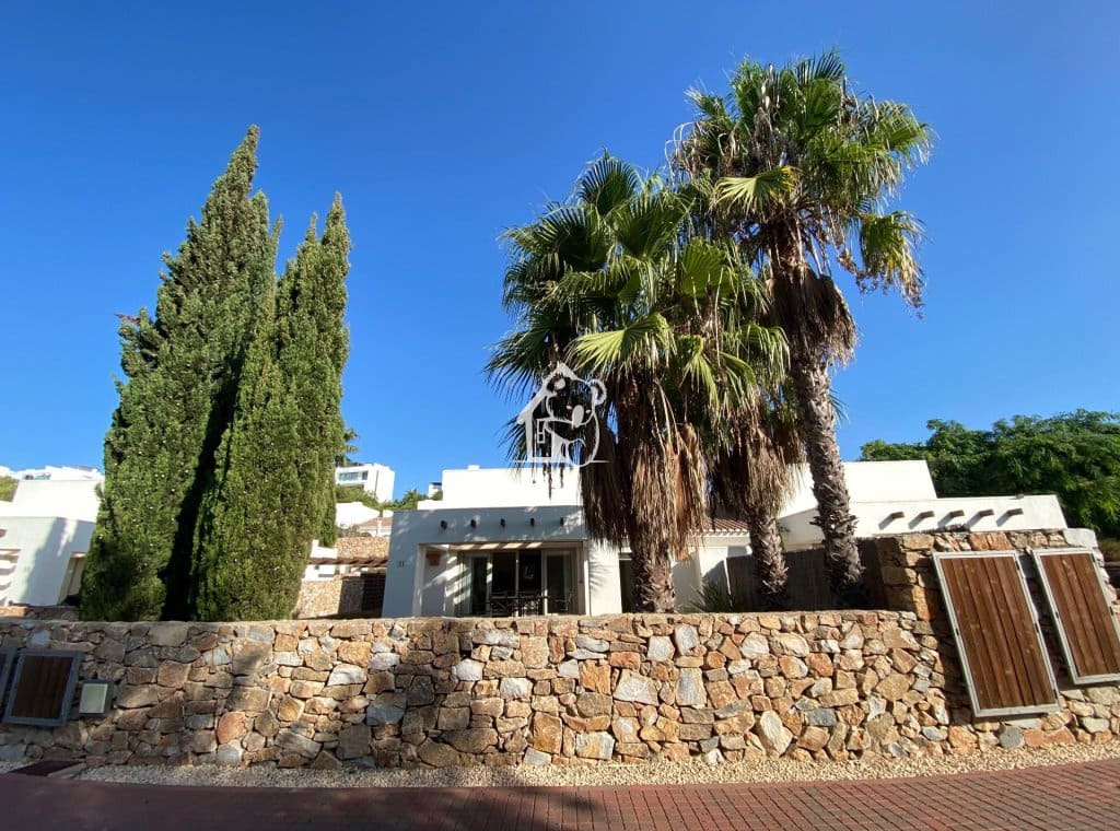 3 soverom Villa til leie i San Miguel de Salinas med svømmebasseng - € 2 300 (Ref: 9993684)