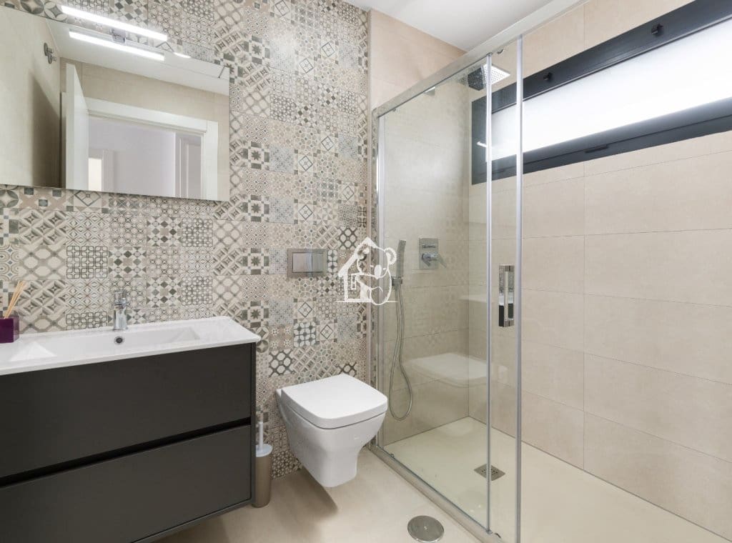 4 Zimmer Haus zu vermieten in Benijofar mit Pool Garage - 2.350 € (Ref: 9996438)