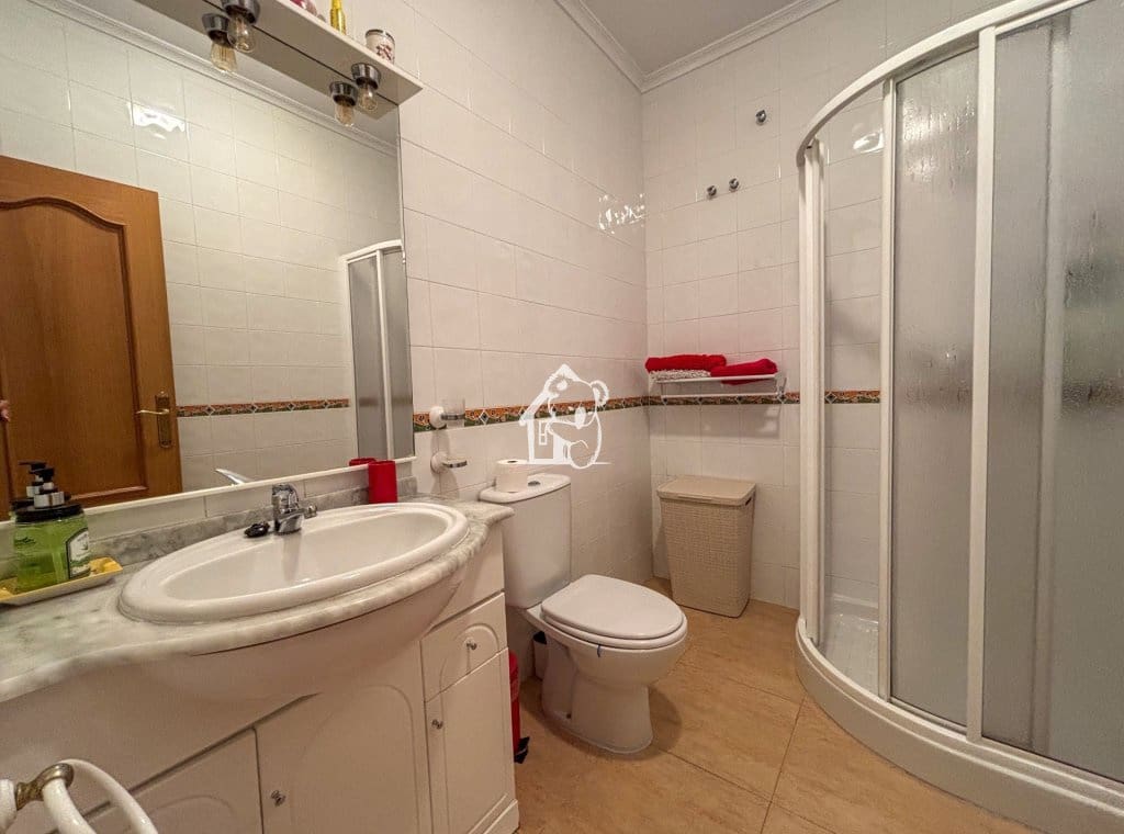 3 soveværelse Byhus til leje i Torrevieja med swimmingpool garage - € 1.600 (Ref: 9998002)