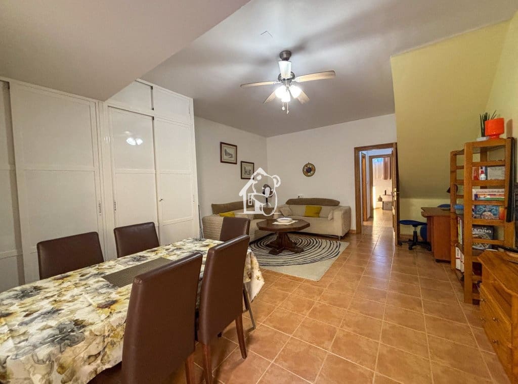 3 soveværelse Byhus til leje i Torrevieja med swimmingpool garage - € 1.600 (Ref: 9998002)