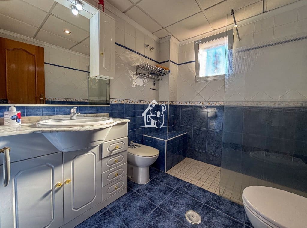 3 soveværelse Byhus til leje i Torrevieja med swimmingpool garage - € 1.600 (Ref: 9998002)