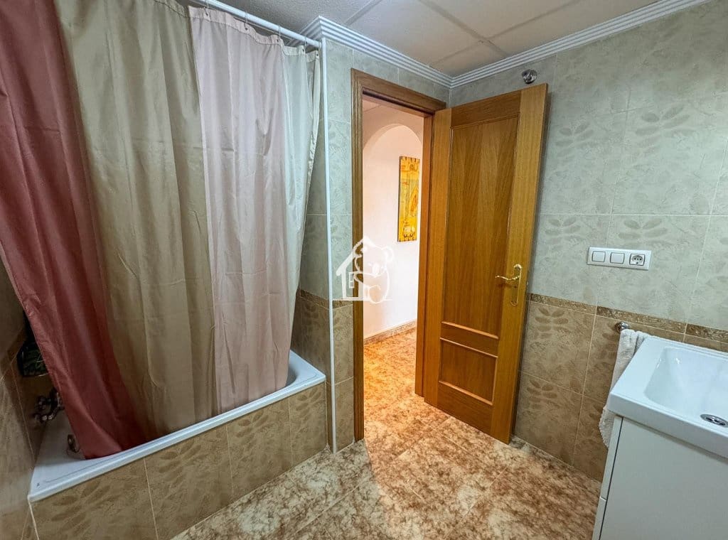 Appartement de 2 chambres à louer à Orihuela Costa avec piscine - 650 € (Ref: 9998004)