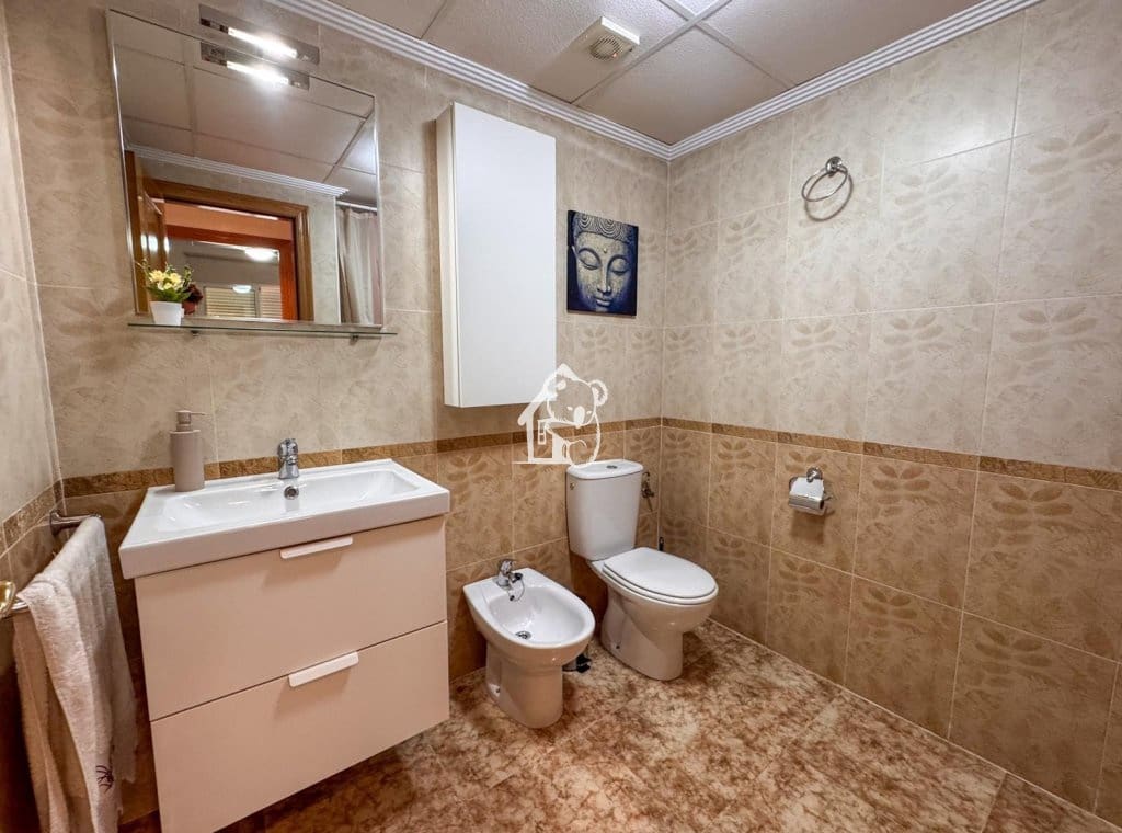 Appartement de 2 chambres à louer à Orihuela Costa avec piscine - 650 € (Ref: 9998004)