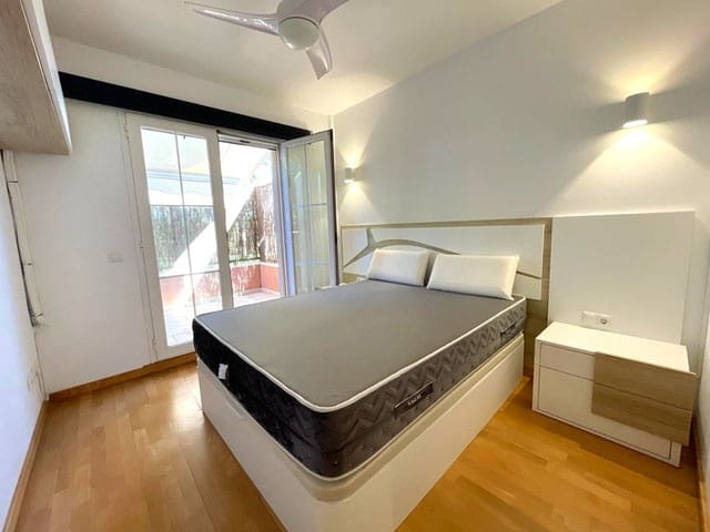 1 bedroom Flat for rent in Palma de Mallorca with pool garage - € 1,300 (Ref: 10150592)