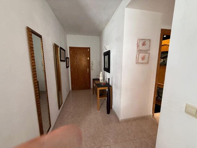 2 makuuhuone Huoneisto vuokrattavana paikassa Cala Ratjada, Capdepera mukana 
autotalli - 803 € (Ref: 10181001)