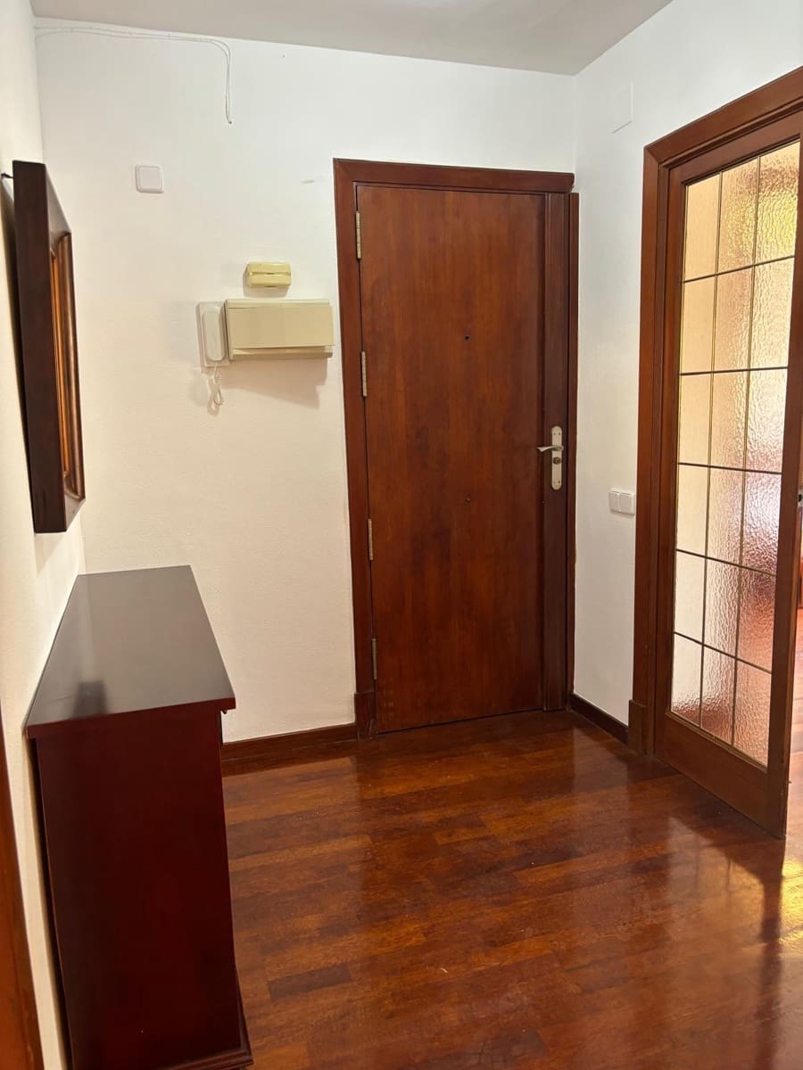 3 bedroom Flat for rent in Palma de Mallorca - € 1,850 (Ref: 8713374)