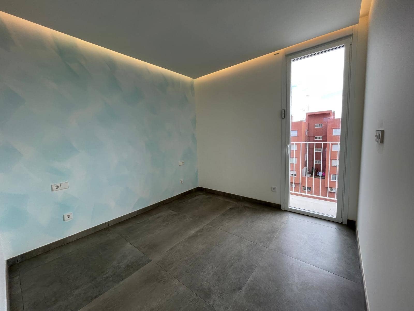 3 bedroom Flat for rent in Palma de Mallorca - € 2,000 (Ref: 9482113)