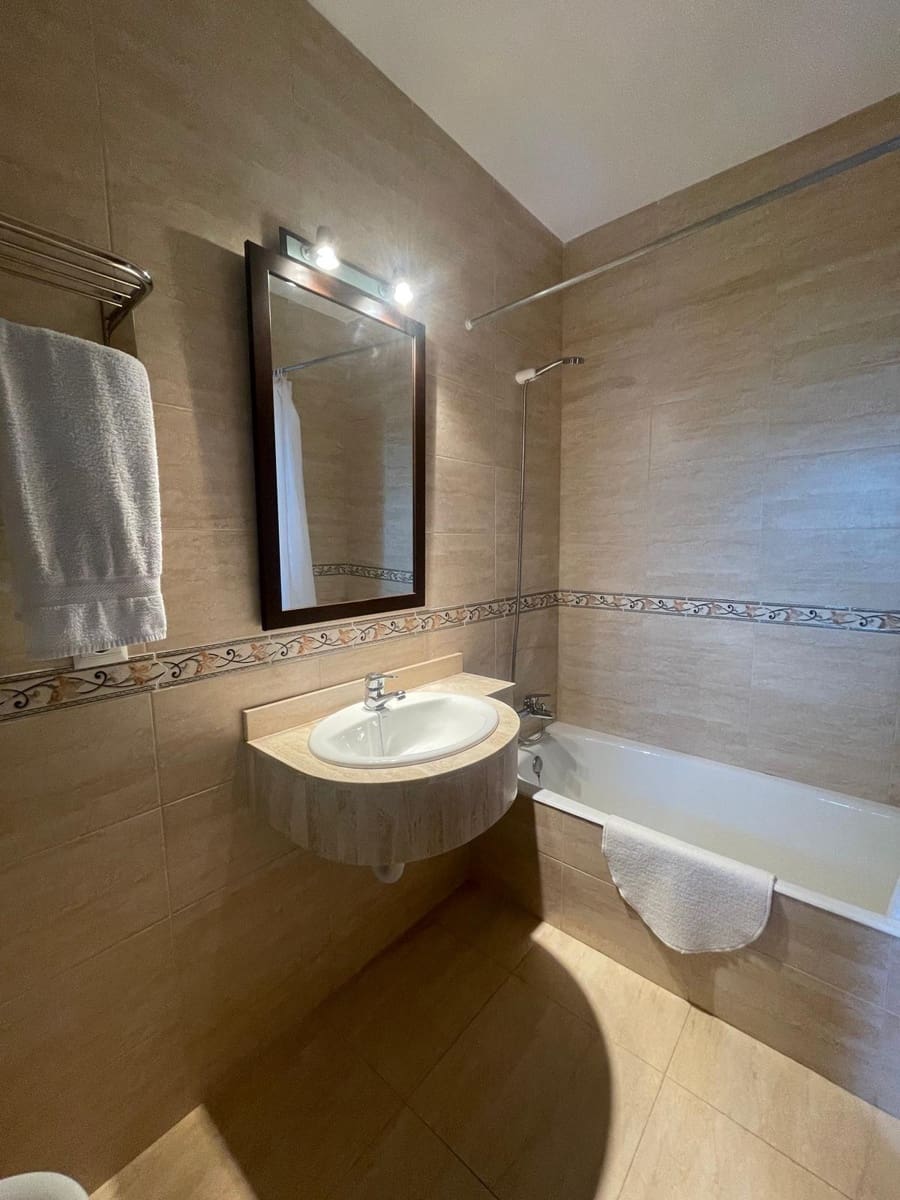 3 bedroom Flat for rent in Maria de la Salud / Maria de la Salut - € 1,200 (Ref: 9491531)