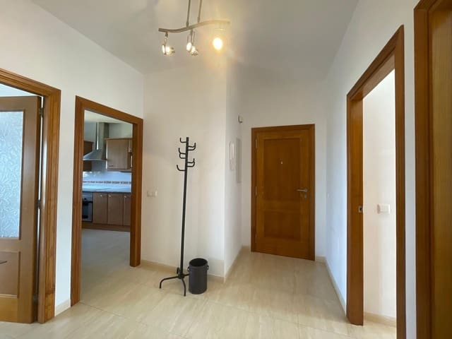 3 bedroom Flat for rent in María de la Salud / María de la Salut - € 1,200 (Ref: 9491531)