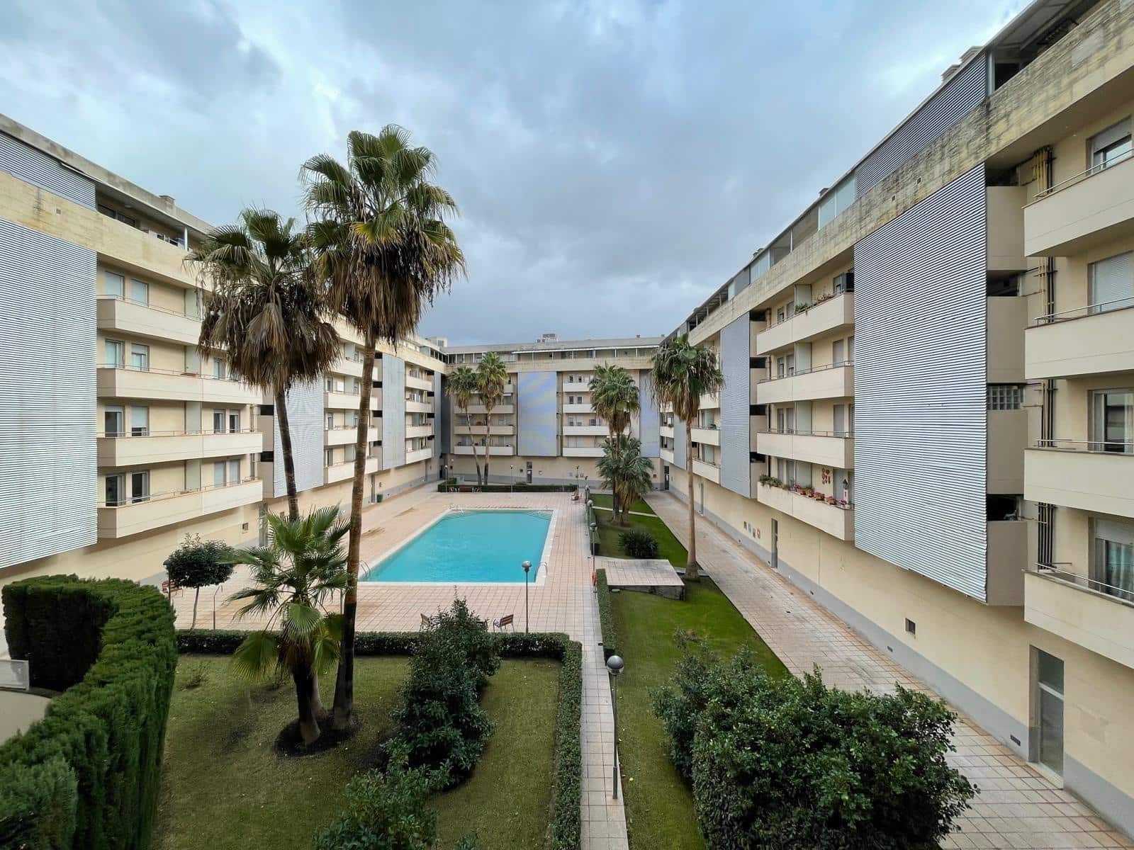 3 sovrum Lägenhet att hyra i Palma de Mallorca med pool - 2 000 € (Ref: 9551800)
