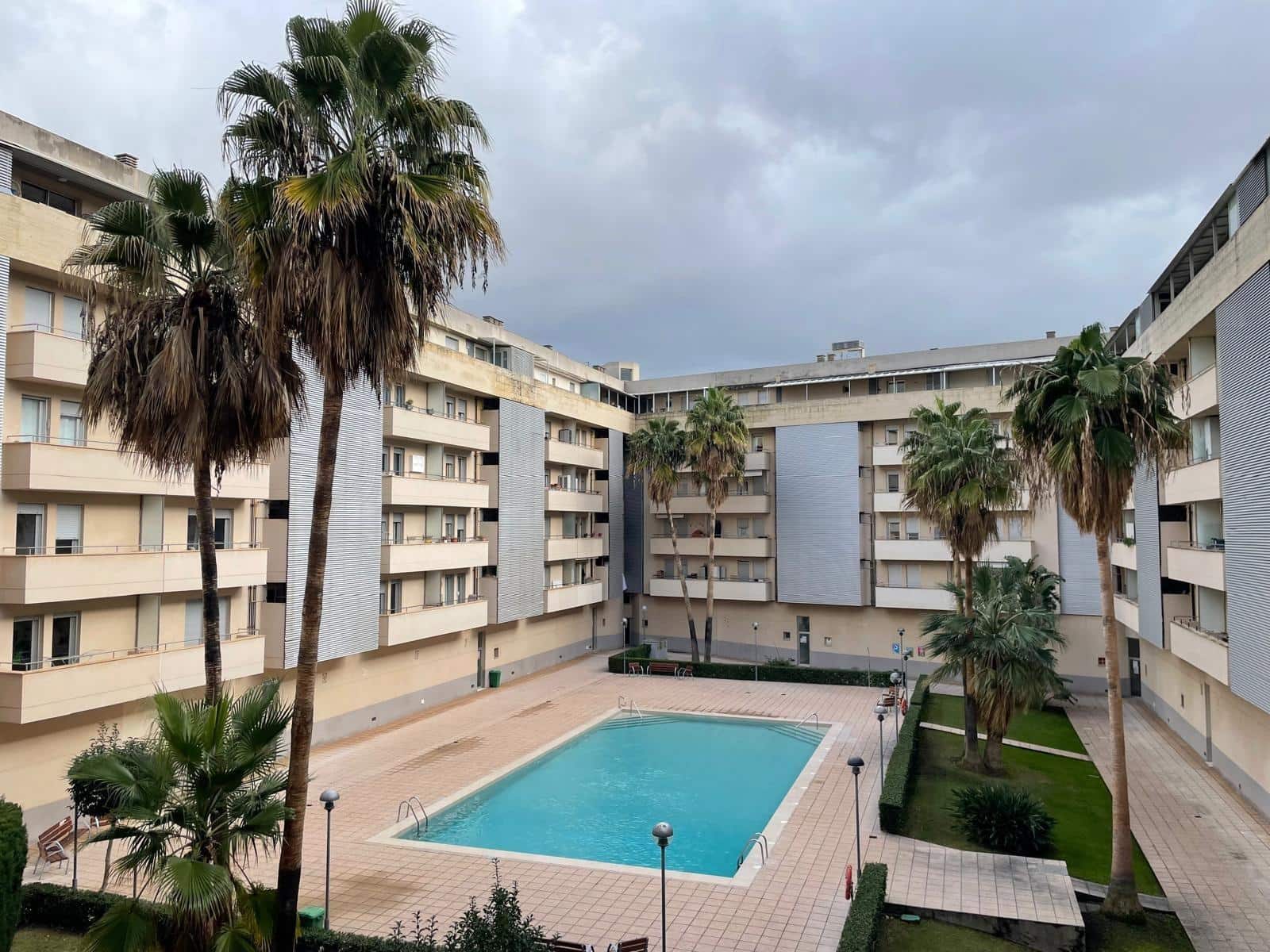 3 sovrum Lägenhet att hyra i Palma de Mallorca med pool - 2 000 € (Ref: 9551800)