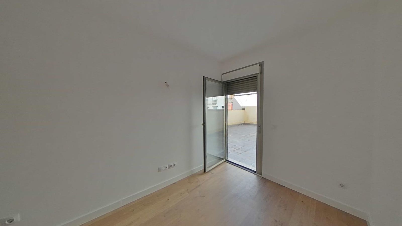 2 bedroom Flat for sale in Palma de Mallorca - € 253,000 (Ref: 9561986)