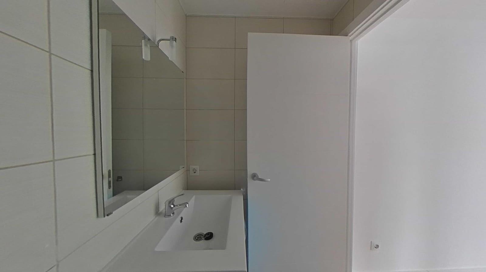 2 bedroom Flat for sale in Palma de Mallorca - € 253,000 (Ref: 9561986)