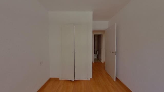 4 slaapkamer Flat te koop in Nou Llevant, Palma de Mallorca - € 300.000 (Ref: 9561990)