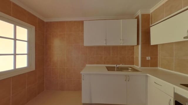 4 slaapkamer Flat te koop in Nou Llevant, Palma de Mallorca - € 300.000 (Ref: 9561990)